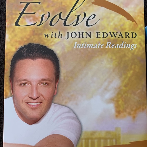 John Edward dvd series with bonus books & cds - Picture 4 of 7